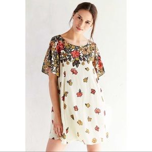 UO Kimchi Blue Floral Fields Flutter Sleeve Dress